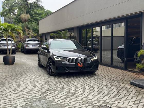 BMW 530e 2.0 16V TWINPOWER HÍBRIDO M SPORT AUTOMÁTICO BMW 530e 2.0 16V TWINPOWER HÍBRIDO M SPORT AUTOMÁTICO
